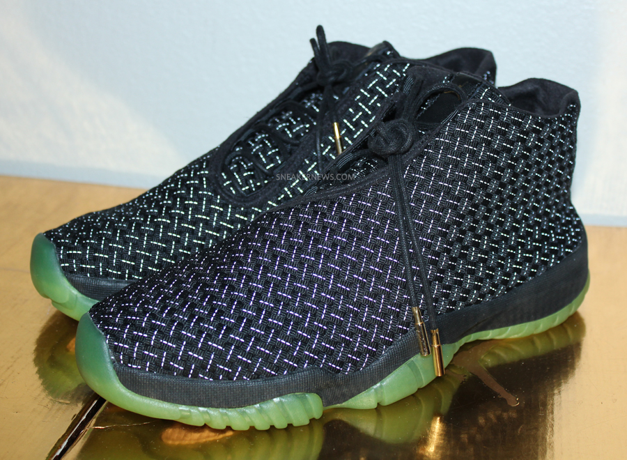 A Detailed Look at the Jordan Future "Black/Neon"