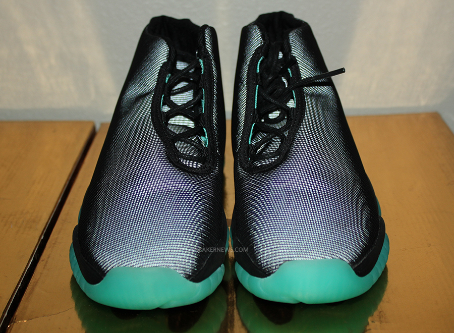 Jordan Future Gs Black Green Glow 4