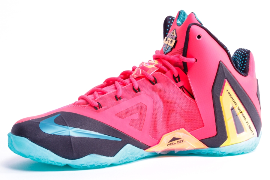 Lebron 11 Hero 02