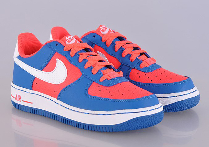 Nike Air Force 1 Low GS – Laser Crimson – Military Blue