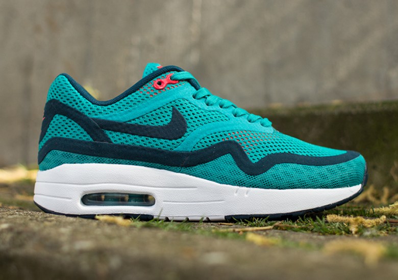 Nike Womens Air Max 1 Breathe – Tribal Green – Night Shadow – Laser Crimson