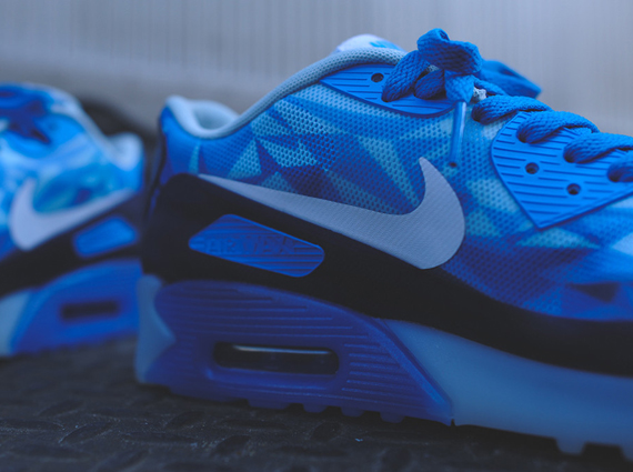 Nike Air Max 90 Ice Barely Blue 4