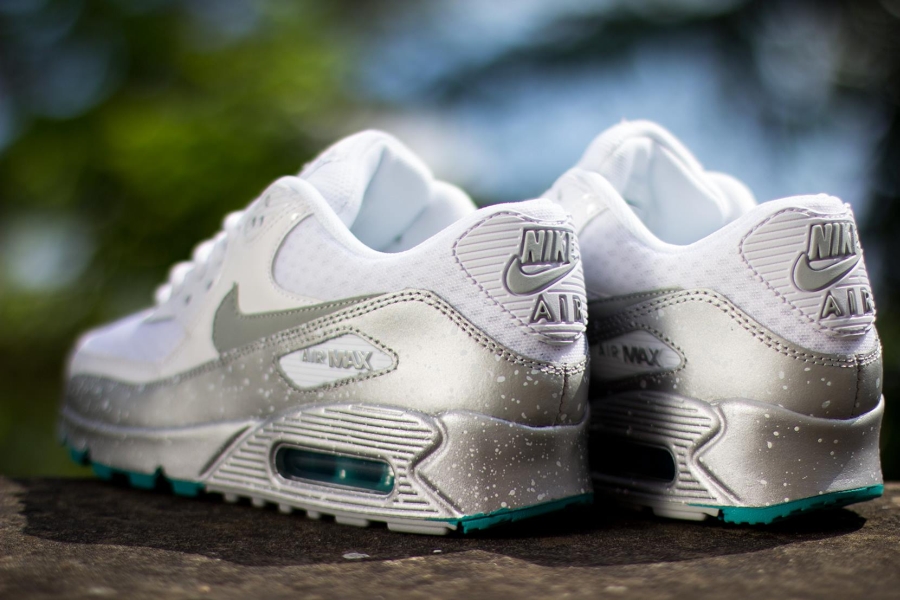 Nike Air Max 90 Speckle White Metallic Silver Turbo Green 03