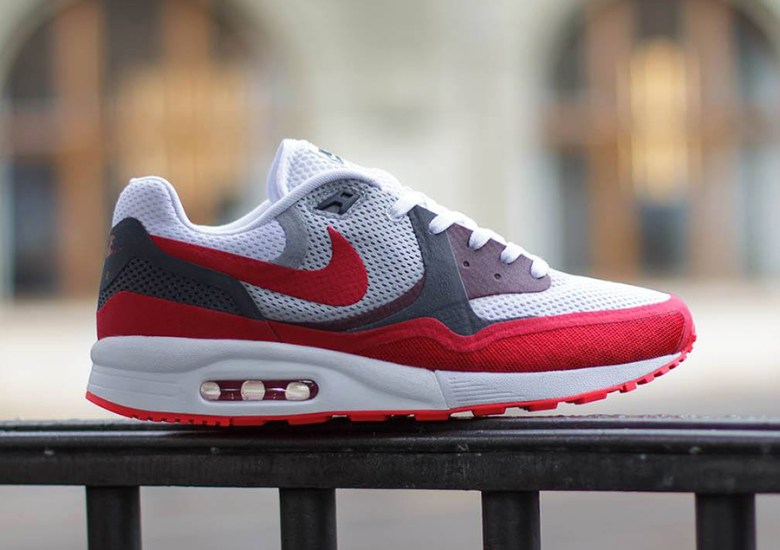 Nike Air Max Light Breathe “University Red”