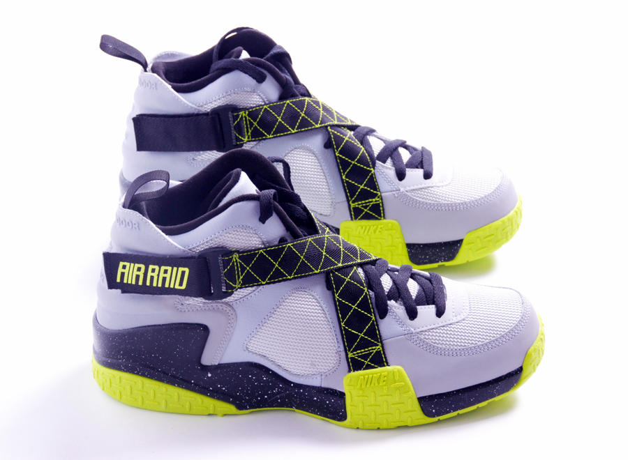 Nike Air Raid - Wolf Grey - Venom Green