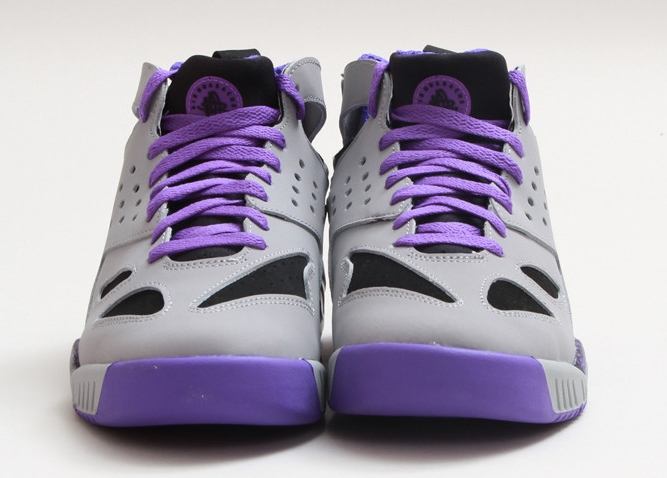 Nike Air Tech Challenge Huarache Wolf Grey Purple Venom 01