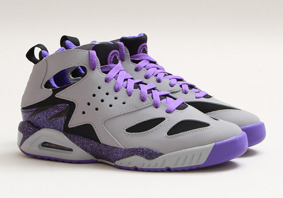 Nike Air Tech Challenge Huarache Wolf Grey Purple Venom