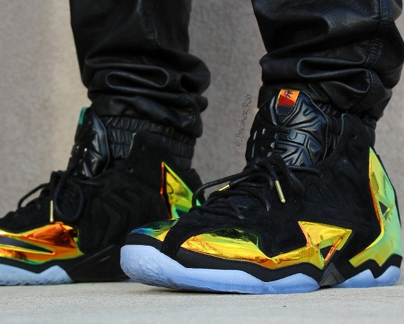 Nike Lebron 11 Ext Kings Crown On Feet 2