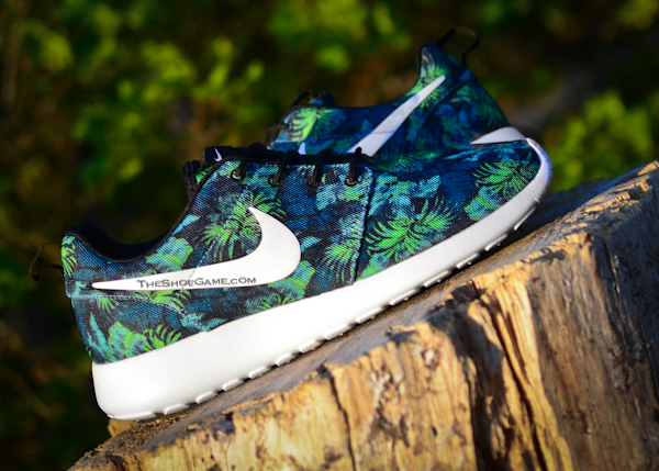 Nike Roshe Run Space Blue White Black Poison Green 06