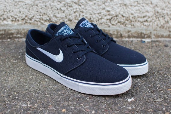 Nike Sb Stefan Janoski Canvas Obsidian White 01