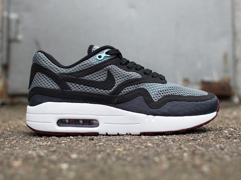 Nike Womens Air Max 1 Breathe "Dark Grey"