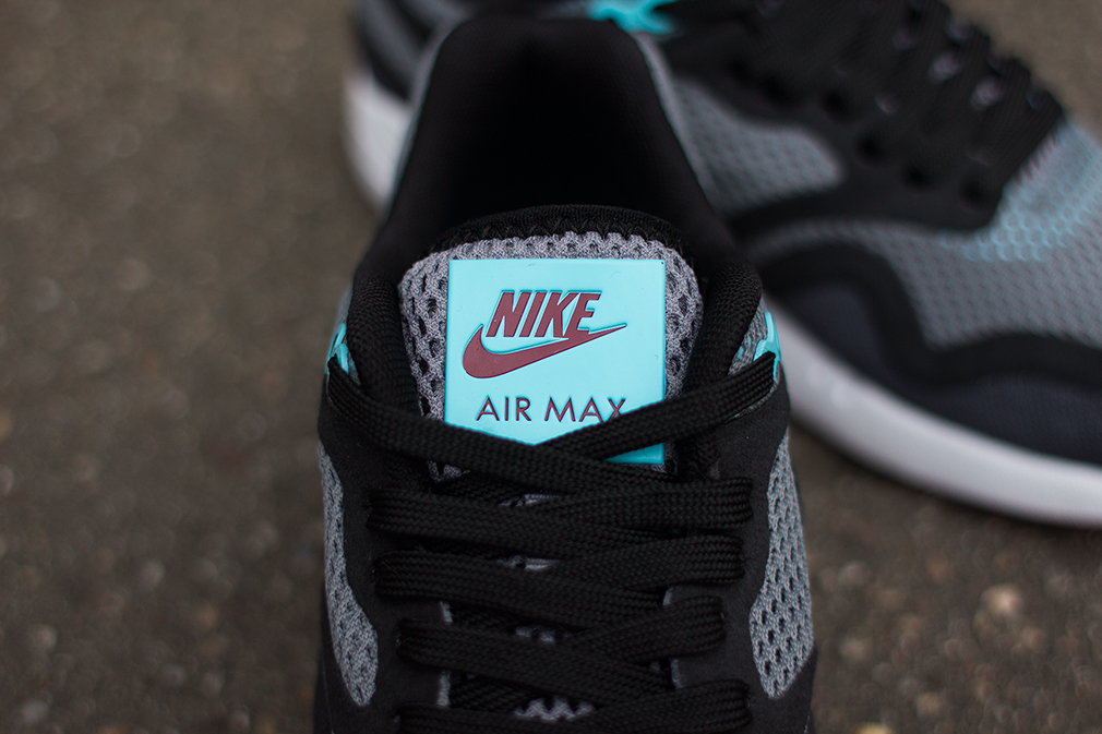 Nike Wmns Air Max 1 Breathe Dark Grey 03