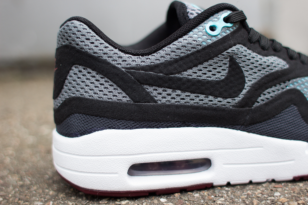 Nike Wmns Air Max 1 Breathe Dark Grey 04