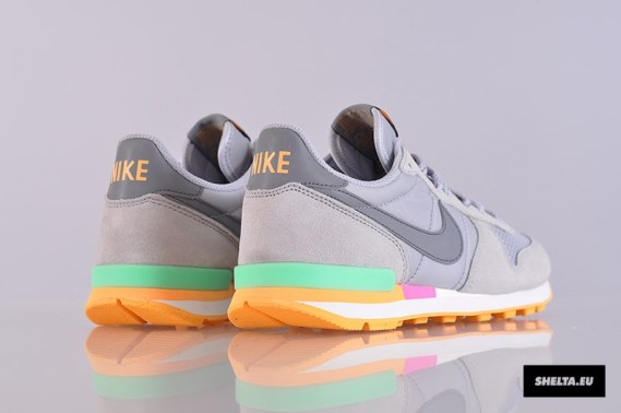 Nike Wmns Internationalist Grey Lucid Green Mango 03