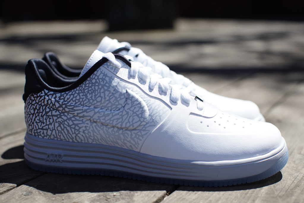 Nike Womens Lunar Force 1 "Elephant Fade"