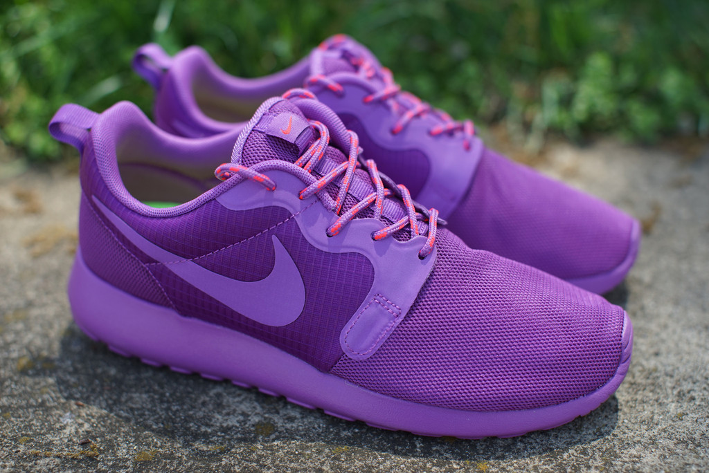 Nike Womens Roshe Run HYP "Violet" - Available