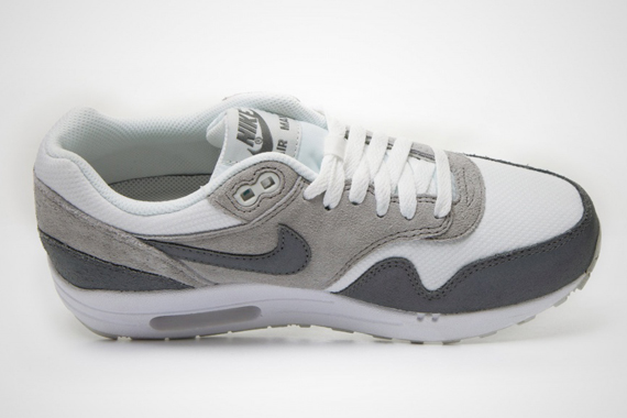 Nike Womens Air Max 1 Light Grey 5