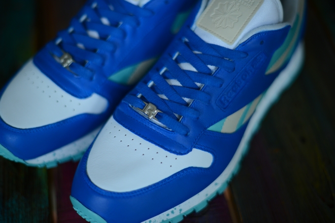 Size Magazine Reebok Classic Leather Galloping Horse 02
