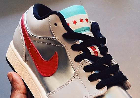 Air Jordan 1 Low City Pack Chicago