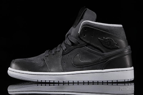 Air Jordan 1 Mid Nouveau Anthracite Available 1