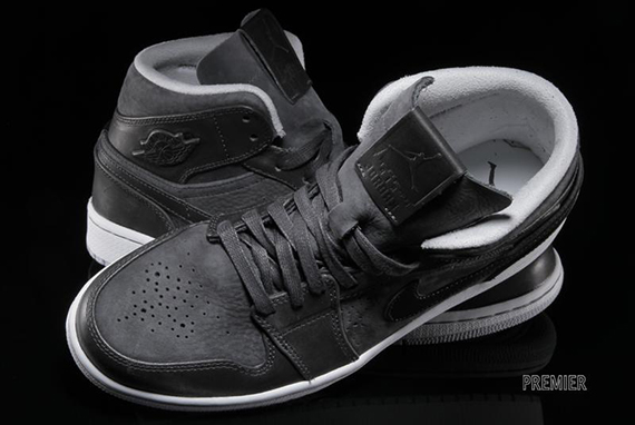 Air Jordan 1 Mid Nouveau Anthracite Available 3