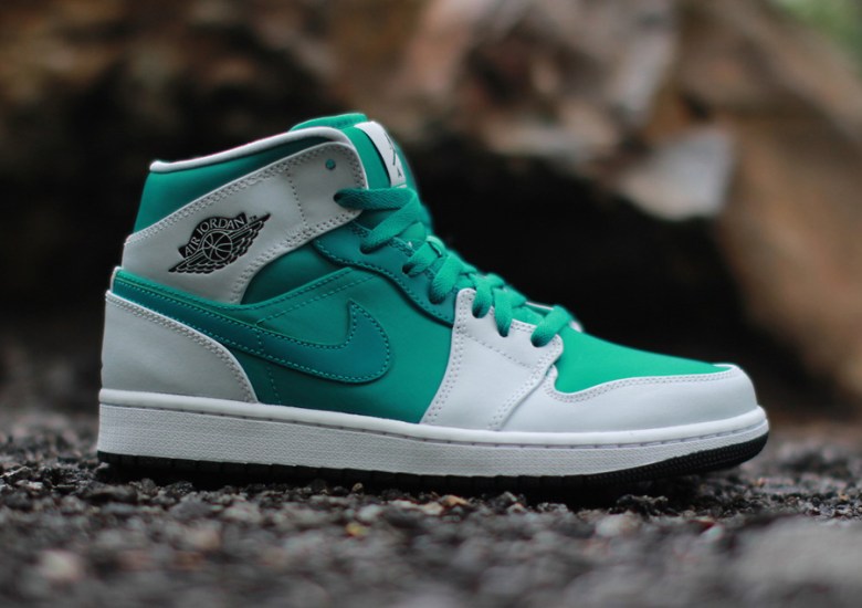 Air Jordan 1 Mid – Lush Teal – Pure Platinum