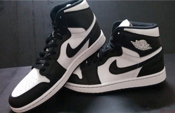 Air Jordan 1 Retro High Og Black White 2