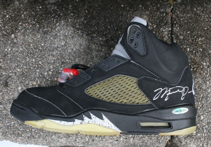 Air Jordan 5 Black Metallic Signed 04