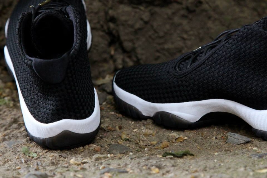 Air Jordan Future Black White 01