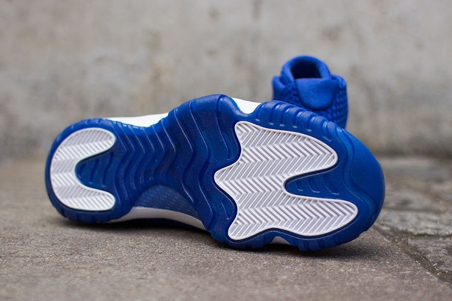 Air Jordan Future Varsity Royal 03