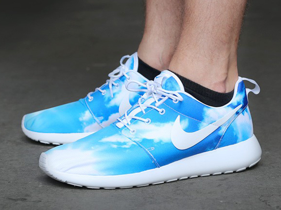 Nike Roshe Run “Blue Sky” – Available