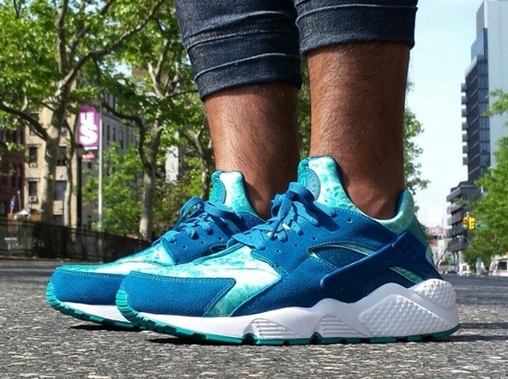 Green Abyss Nike Huarache 01