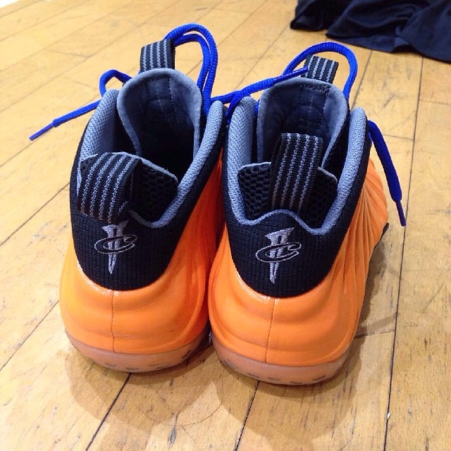 Knicks Nike Air Foamposite One 02