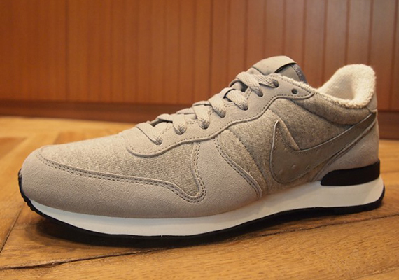 Loopwheeler x Nike Internationalist