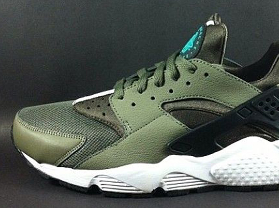 Nike Air Huarache LE - Olive - Black - Blue