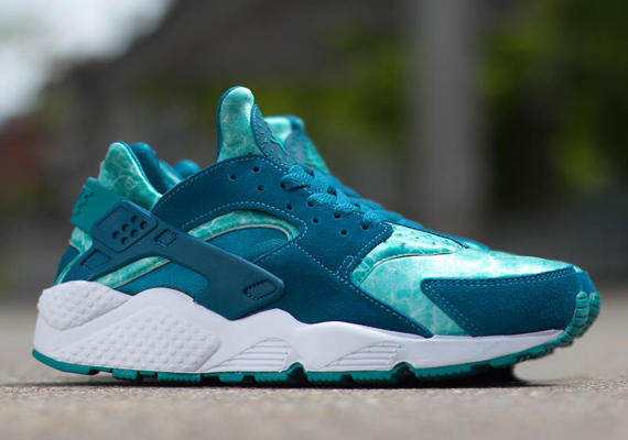 Nike Air Huarache “Seashore”