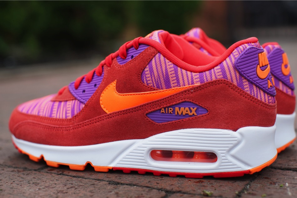 Nike Air Max 90 Essential Light Crimson Laser Purple Total Orange 02