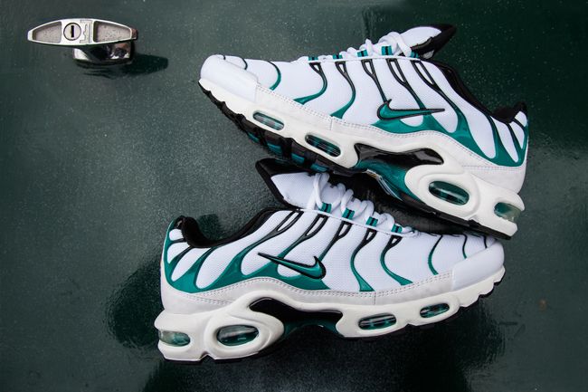 Nike Air Max Plus Turbo Green 02