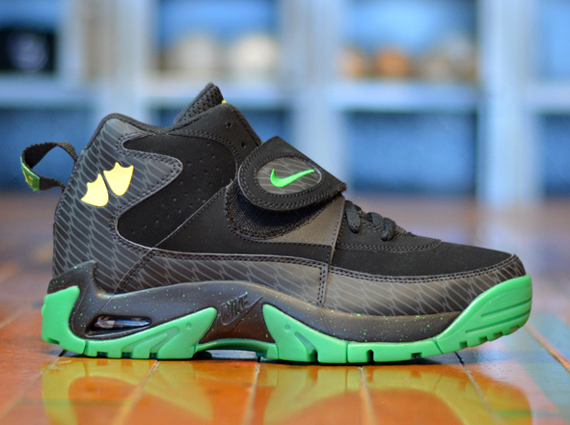 Nike Air Mission Oregon Ducks