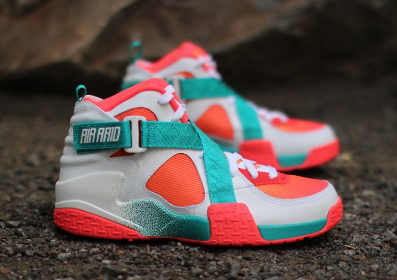 Nike Air Raid BRZ – Atomic Mango – Turbo Green | Available