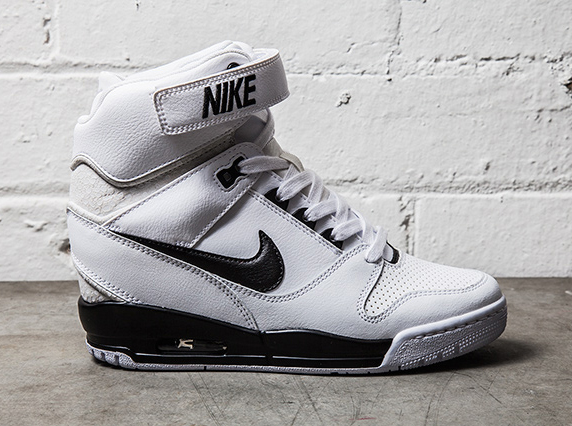 Nike Air Revolution Sky Hi - White - Black