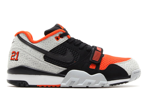 Nike Air Trainer II "Safari" Tribute to Barry Sanders