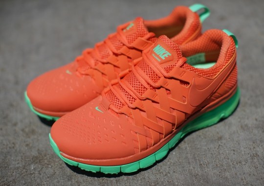 Nike Fingertrap Max “Turf Orange”