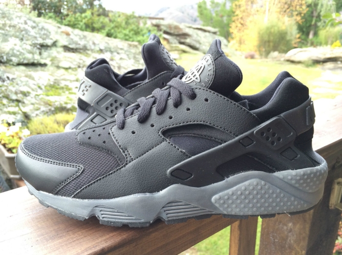 Nike Air Huarache “Grey Leather”