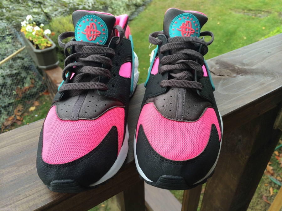 Nike Huarache Hyper Pink 01