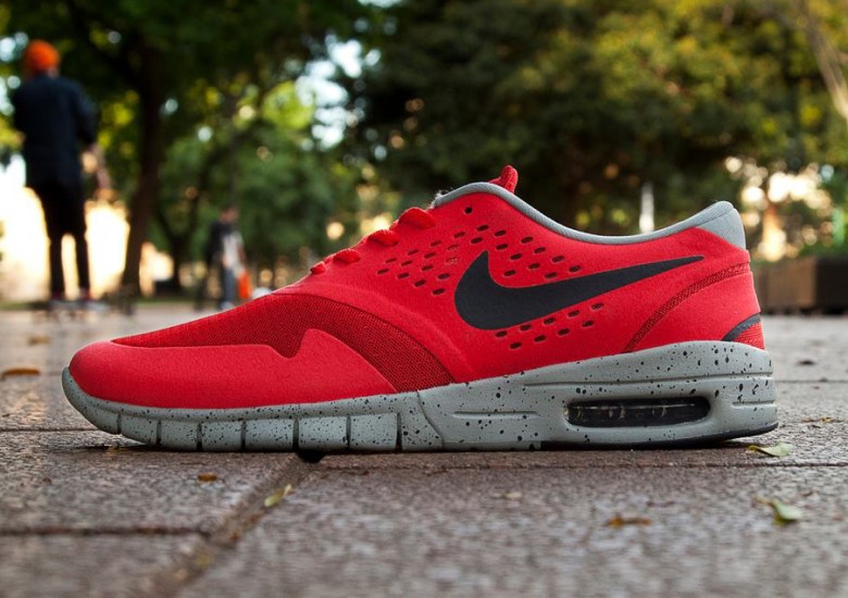 Nike Koston 2 Max “Light Crimson”