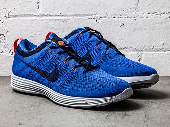 Nike Lunar Flyknit 1 Game Royal Bright Crimson 03