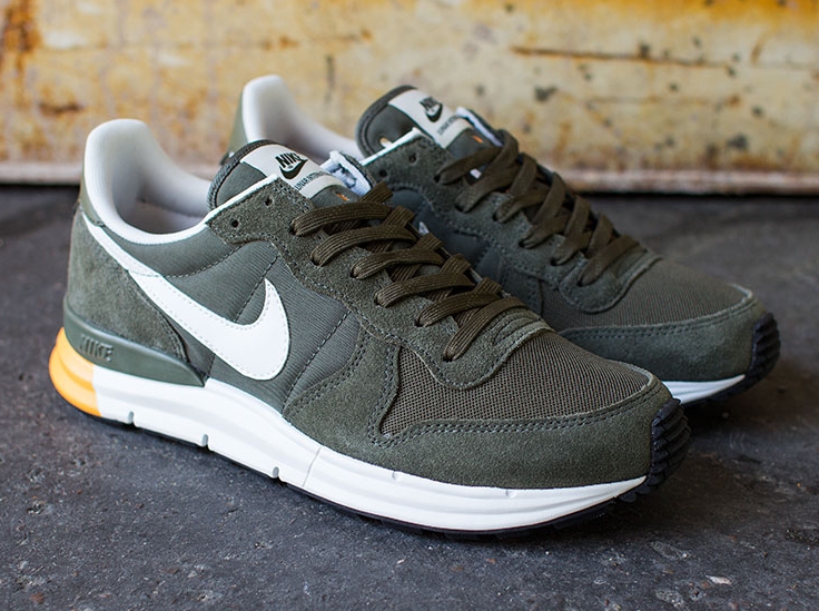 Nike Lunar Internationalist - Cargo Khaki - Summit White - Medium Olive