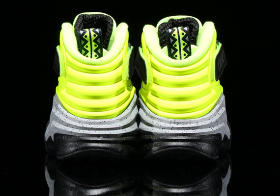 Nike Lunar Raid Volt 4