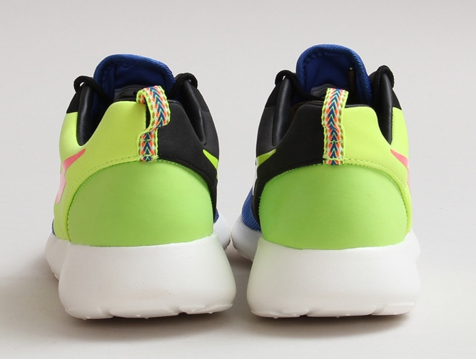 Nike Roshe Run Magista 04